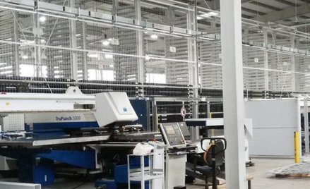 Wykrawarki laserowe i automaty do cięcia blach gwarantują jakość, o którą trudno nawet w Europie Zac