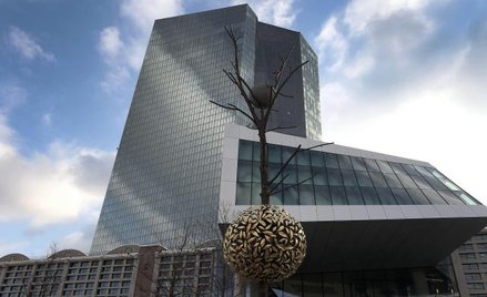 W Niemczech panuje przekonanie, że w siedzibie EBC (na zdjęciu) zapadają niekorzystne decyzje dla na