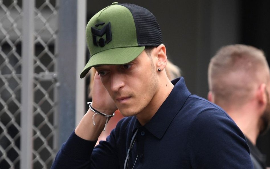 Ojciec Özila: Mesut powinien odejść z reprezentacji. Zrobiono z niego kozła ofiarnego