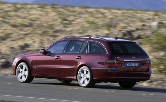 Mercedes klasy E model T S211