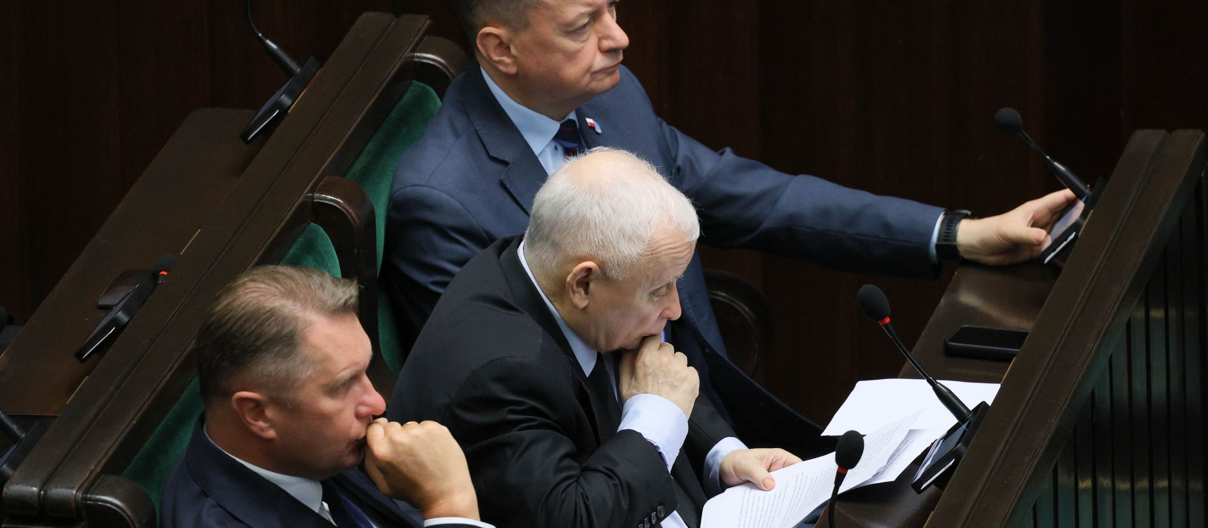 Nowy sondaż. KO na czele, uwględniono potencjalną partię Mateusza Morawieckiego