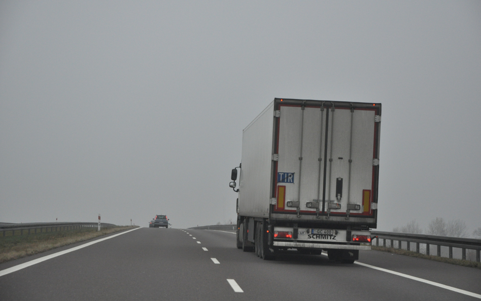 Rosną długi transportu