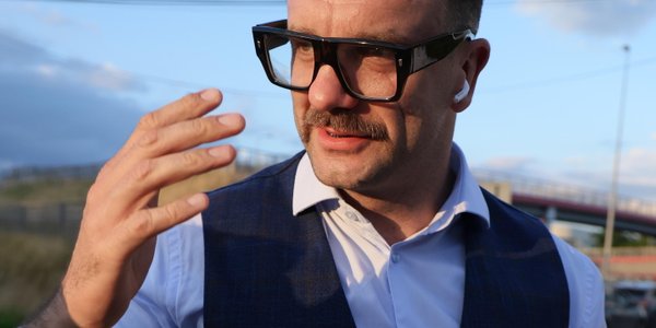 Poseł PiS Łukasz Mejza jechał 200 km/h i nie przyjął mandatu. Teraz zrzeka się immunitetu