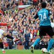 Cristiano Ronaldo z Manchesteru United (po lewej) w meczu z Aston Villą