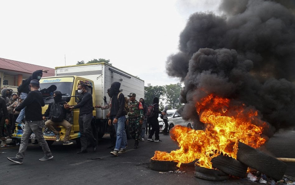 Protest indonezyjskich studentów przeciwko wzrostowi cen paliwa