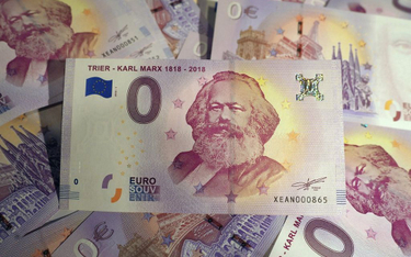 Kontrowersyjny banknot z Karolem Marksem robi furorę