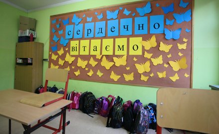 Coraz mniej uczniów z Ukrainy w szkołach. Niektórzy po uzyskaniu pełnoletności wracają do kraju walc