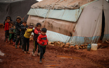 ONZ: W Syrii trwa exodus. Ludzie uciekają przed ofensywą