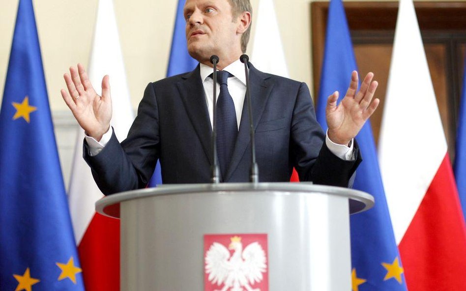 Premier Donad Tusk na konferencji, którą zwołał po publikacji pierwszych taśm