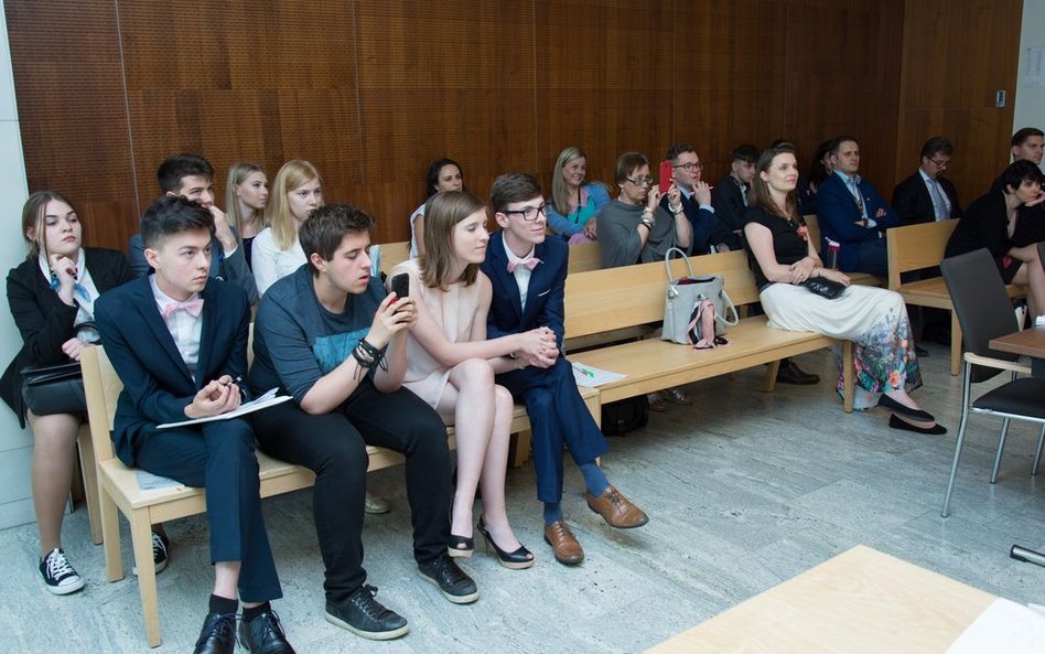 publiczność podczas pierwszego ogólnopolskiego Turnieju Debat Oksfordzkich o tematyce społeczno-praw