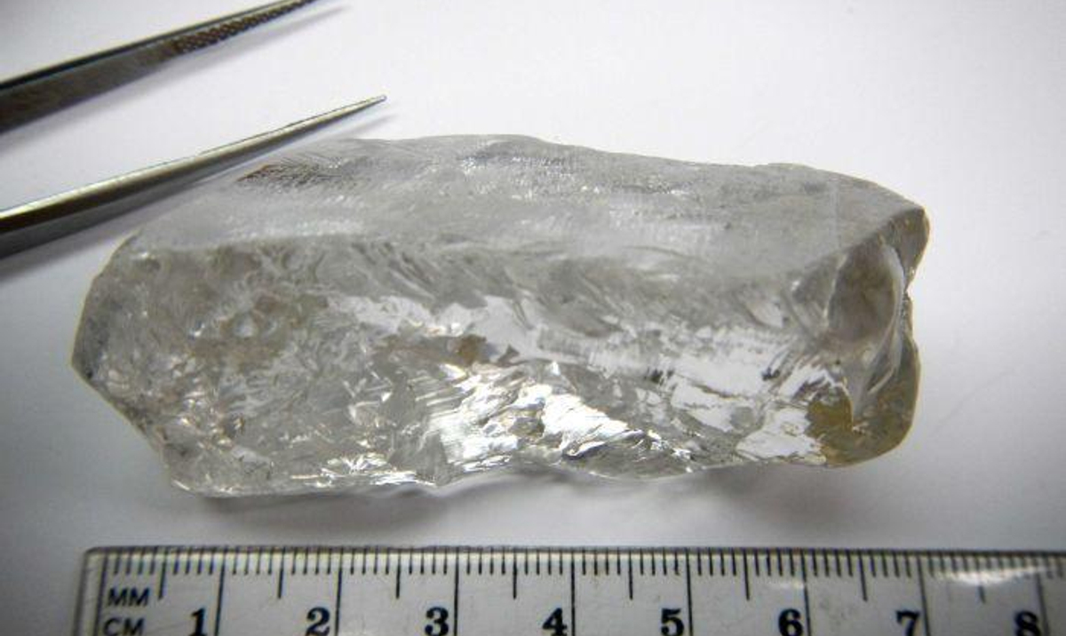 Największym Afrykańskim Producentem Diamentów Jest Gigantyczny diament został wydobyty w Angoli - rp.pl