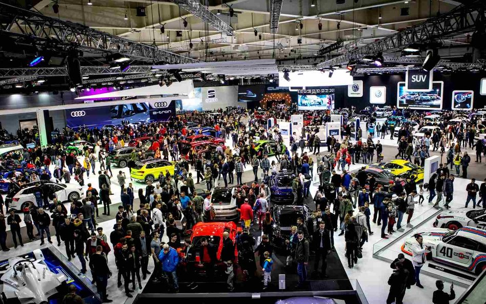 Poznań Motor Show rusza w drogę ku elektromobilności