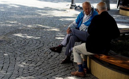 Rząd zwróci zawieszone emerytury prawie 40 tysiącom osób
