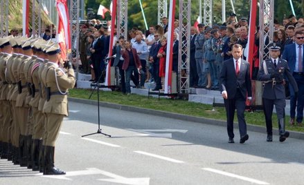 Mariusz Błaszczak podał, że defiladę w Katowicach ogllądało 200 tysięcy osób