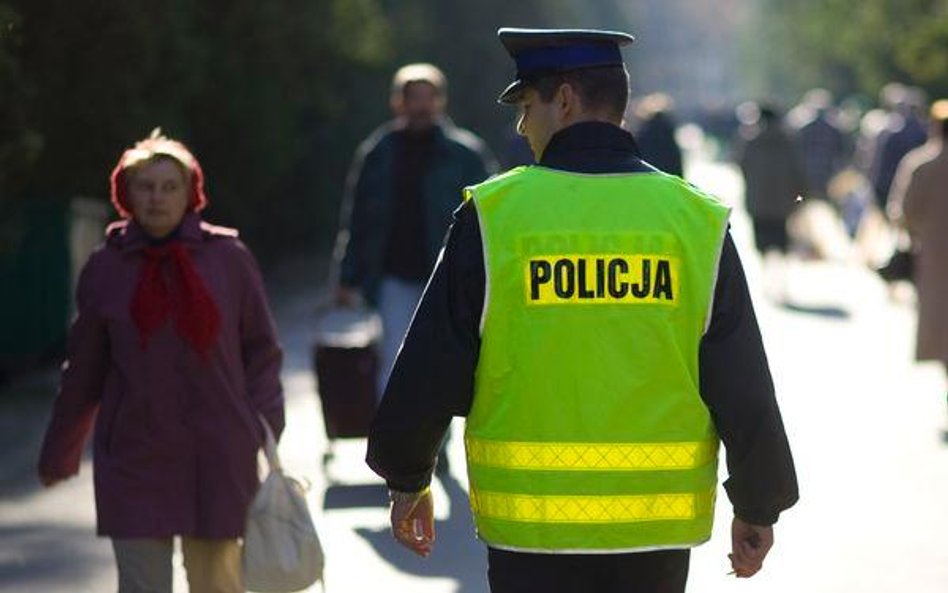 Zwolnienie lekarskie nie chroni policjanta przed dyscyplinarką
