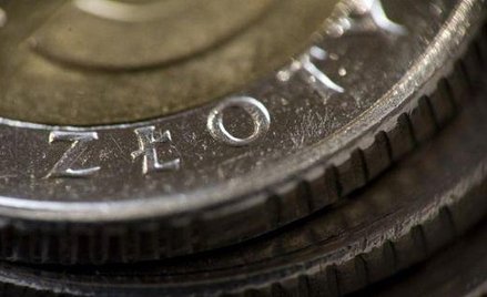 Komisji Nadzoru Finansowego: Banki szacują spadek zysków netto w 2016 r. o 9,6 proc.