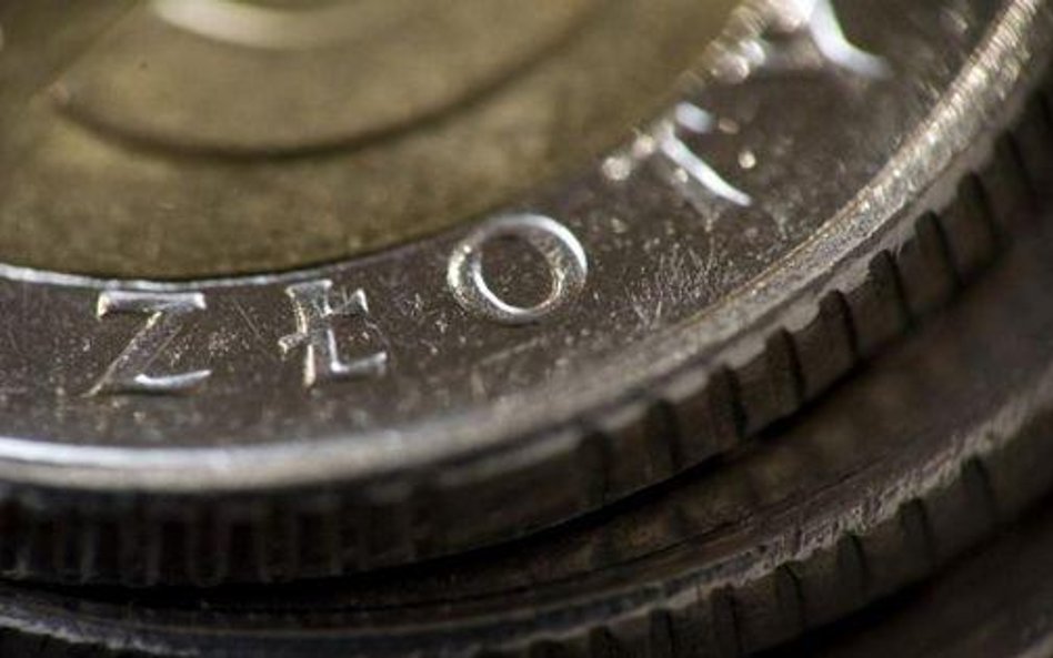 Komisji Nadzoru Finansowego: Banki szacują spadek zysków netto w 2016 r. o 9,6 proc.
