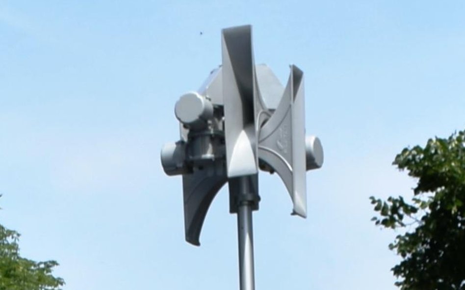 Trwa dyskusja o zasadności upamiętniania rocznic historycznych uruchomieniem syren alarmowych