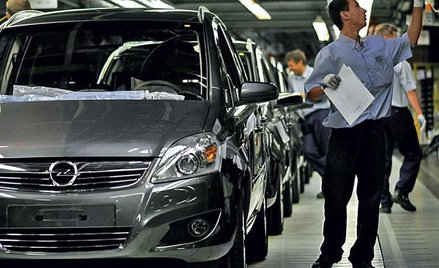 Pracownicy gliwickiej fabryki Opla mogą raz na pół roku kupić auto ze swej firmy nawet z ponad 20-pr