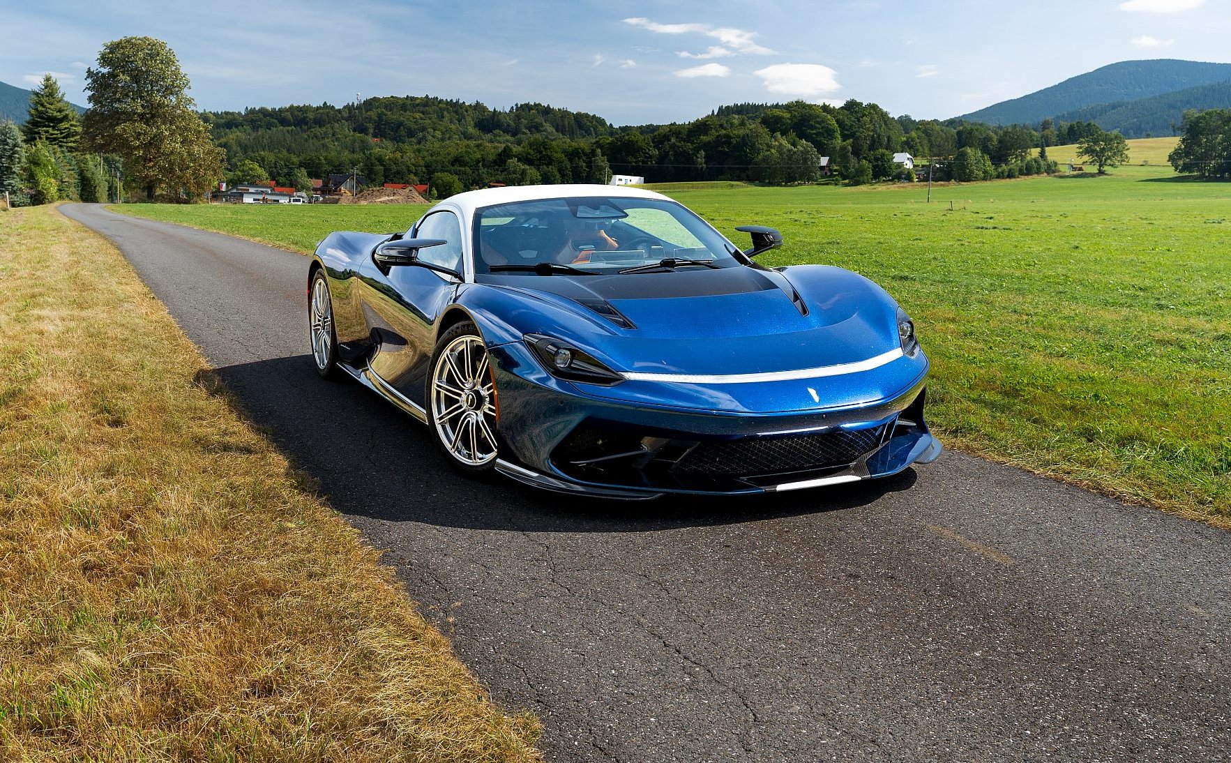 Pininfarina Battista: 1900 KM, które zmieniają fizykę