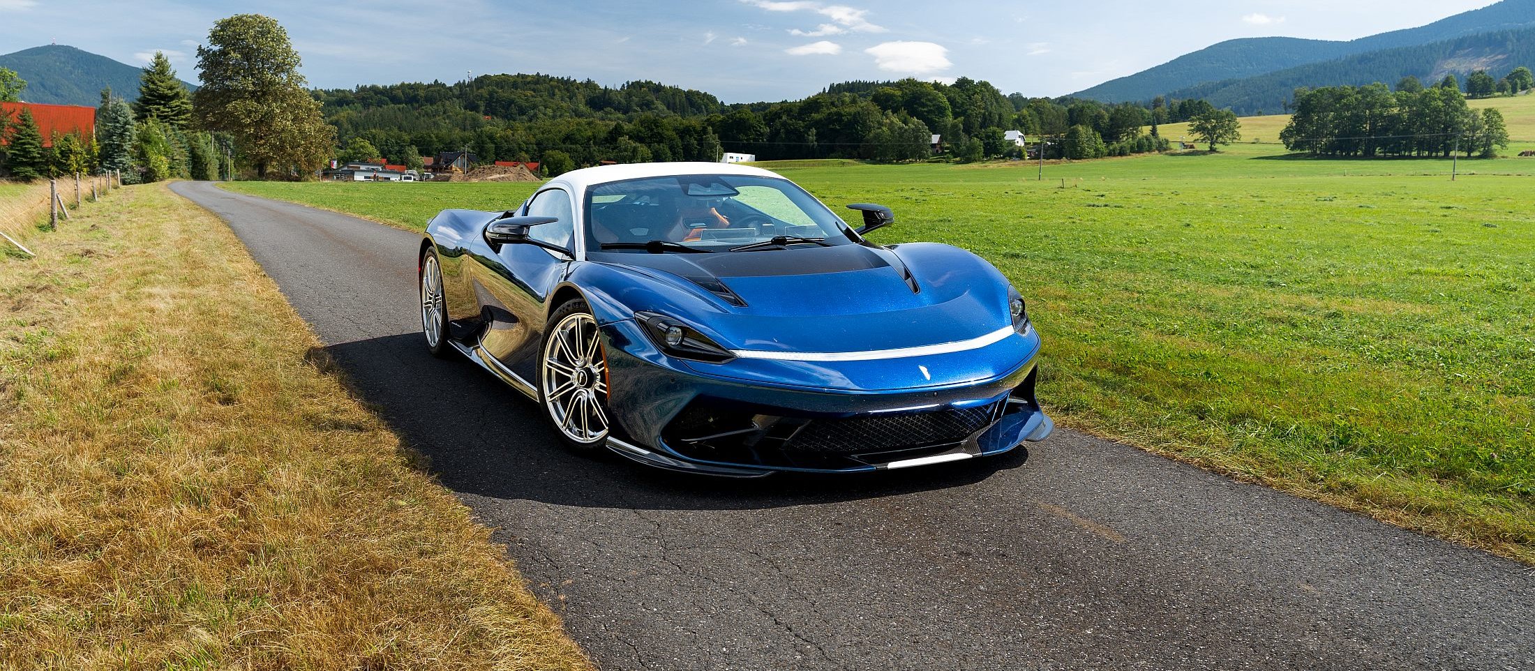 Pininfarina Battista: 1900 KM, które zmieniają fizykę