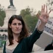 Transeksualna kobieta, biorąca udział w demonstracji w Paryżu (fot. Kenji-Baptiste OIKAWA)