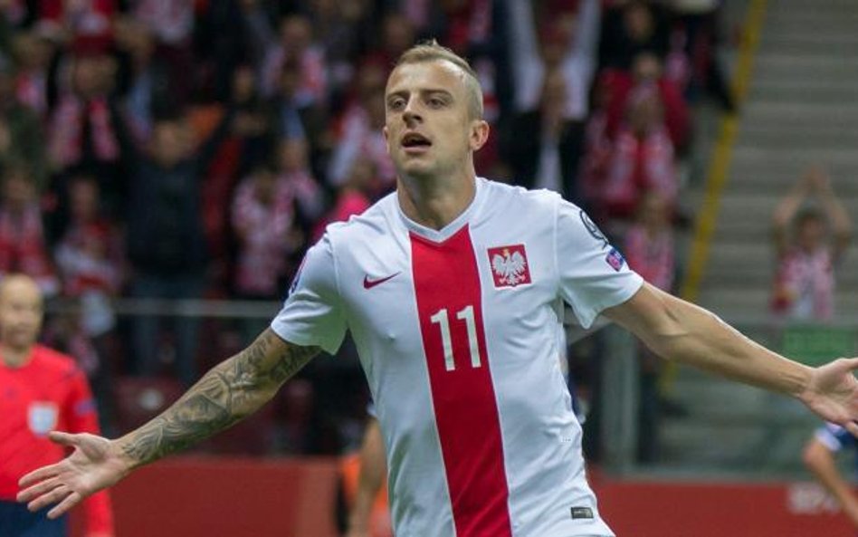 28-letni Kamil Grosicki w reprezentacji Polski rozegrał 48 spotkań, zdobył dziewięć goli.