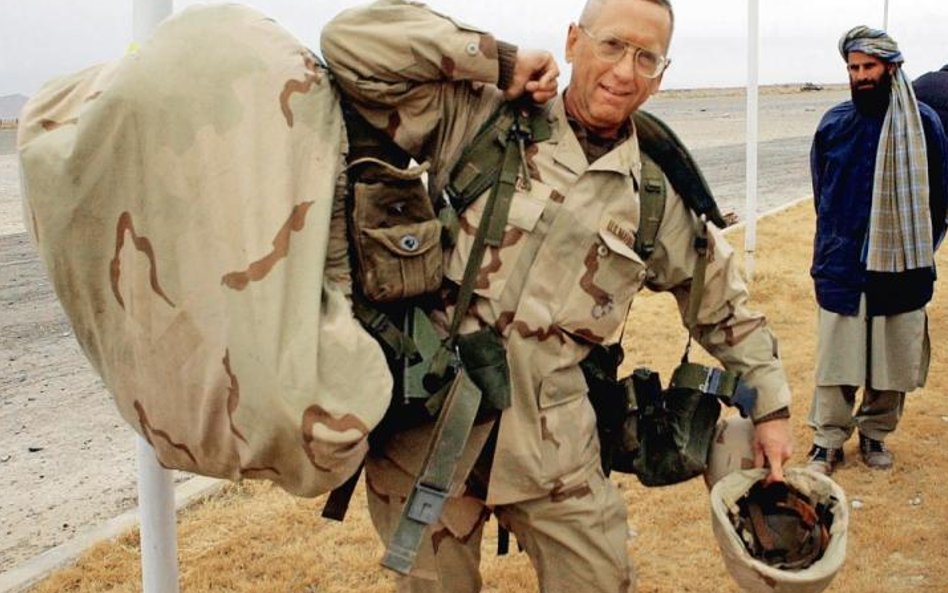 James Mattis, szef Pentagonu, ma dobre kontakty z kręgami wojskowymi.