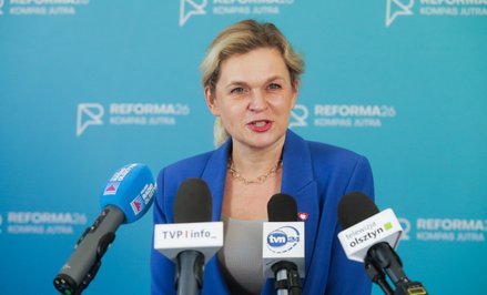 Minister edukacji Barbara Nowacka podczas briefingu prasowego w Olsztynie