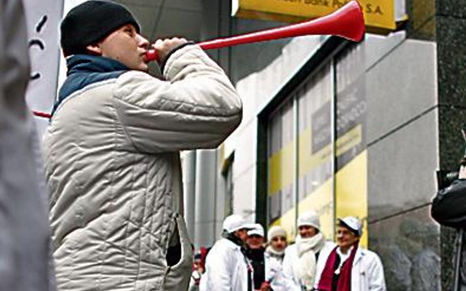 Protest pracowników Dudy-Bis