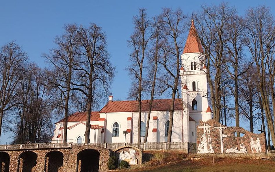 Kościół pod wezwaniem Antoniego Padewskiego w Niewodnicy Kościelnej na Podlasiu