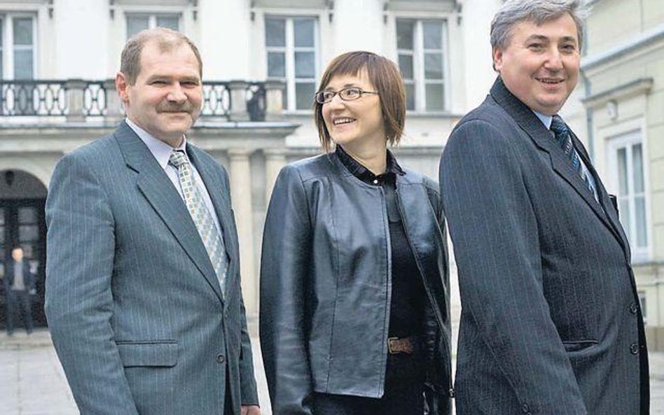 Lech Bartold (pierwszy od lewej), Anna Zaniewicz-Klimczuk oraz Wojciech Książek chcą promować w Pols