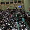 Nowy sondaż pokazuje, że w Sejmie po wyborach znaleźliby się przedstawiciele pięciu partii