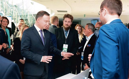 Prezydent Andrzej Duda rozmawia z biznesem na Kongresie 590 w Rzeszowie