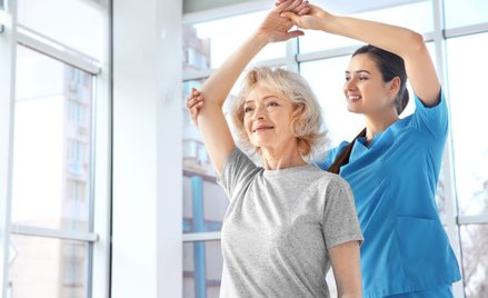 Życiowe ryzyko złamania osteoporotycznego u kobiet wynosi aż 46,6 proc.
