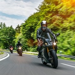 Z badania EFL w grupie posiadaczy motocykli wynika, że główne powody zakupu motocykla to oszczędność