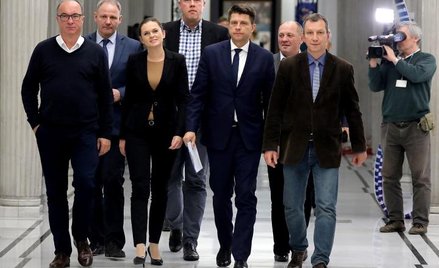 Czy partie i ugrupowania opozycyjne połączą swe siły dopiero przed wyborami w 2019 roku? Na zdjęciu 