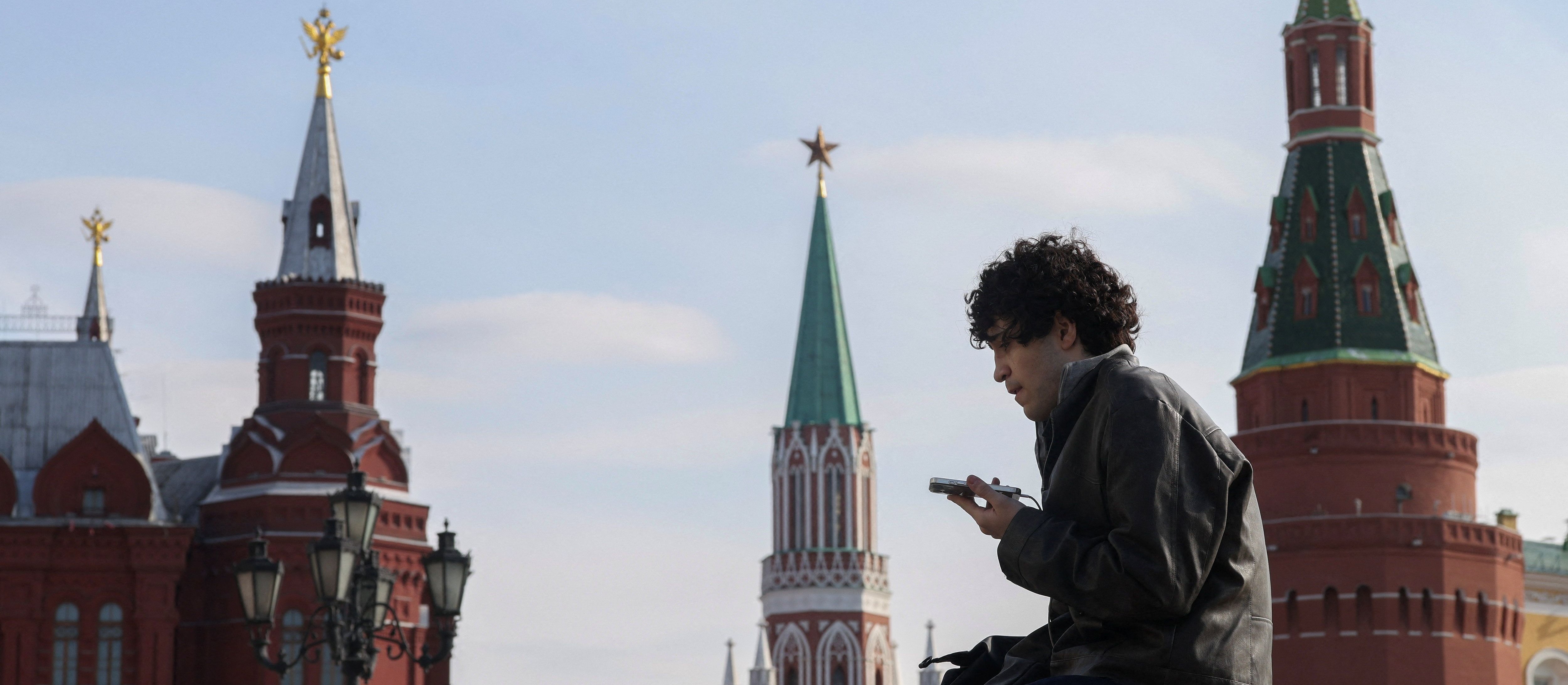 Władimir Putin odcina Rosjan od internetu. Jest kilka powodów