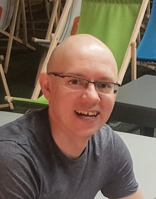 Michał Szafrański, autor bloga JakOszczędzaćPieniądze.pl.