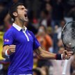 Radość Novaka Djokovicia po wygranej z Rogerem Federerem. Za zwycięstwo Serb dostał 3 300 000 dolaró
