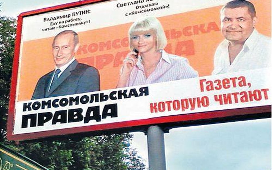 "Jadę do pracy, czytam "Komsomołkę" wyznaje Władimir Putin na billboardach