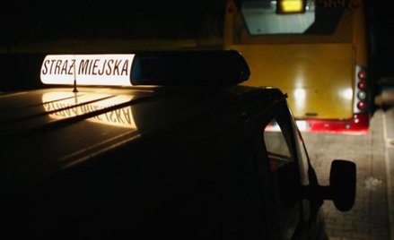 Ksiądz dał 100 zł łapówki za odholowane auto