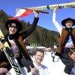 Kamil Stoch (z prawej) już wygrał konkurs w Planicy, w roku 2011. Adam Małysz (z lewej) kończył wted