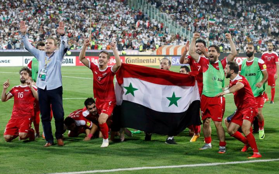 Syryjczycy świętują po zwycięskim remisie z Iranem 2:2