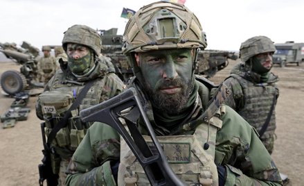 Żołnierze NATO w czasie ćwiczeń Steadfast Dart 25