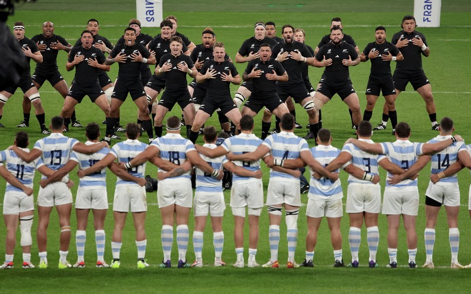 All Blacks jak zawsze zatańczyli hakę i po 80 minutach znakomitej gry pewnie zwyciężyli