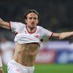 Christian Gentner ze Stuttgartu cieszy się po zdobyciu jednej z bramek
