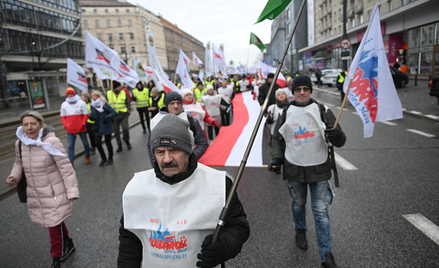 Uczestnicy protestu energetyków i górników w Warszawie