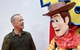 We wszystkich częściach „Toy Story” głos szeryfowi Chudemu użycza Tom Hanks.