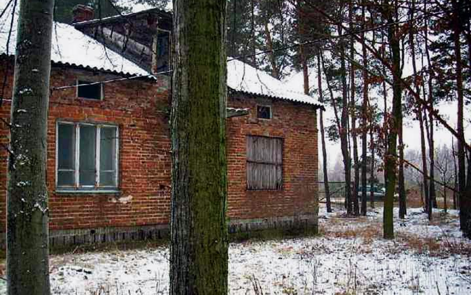 Dębe Wielkie – dom do wyburzenia na działce ponad 1000 mkw.